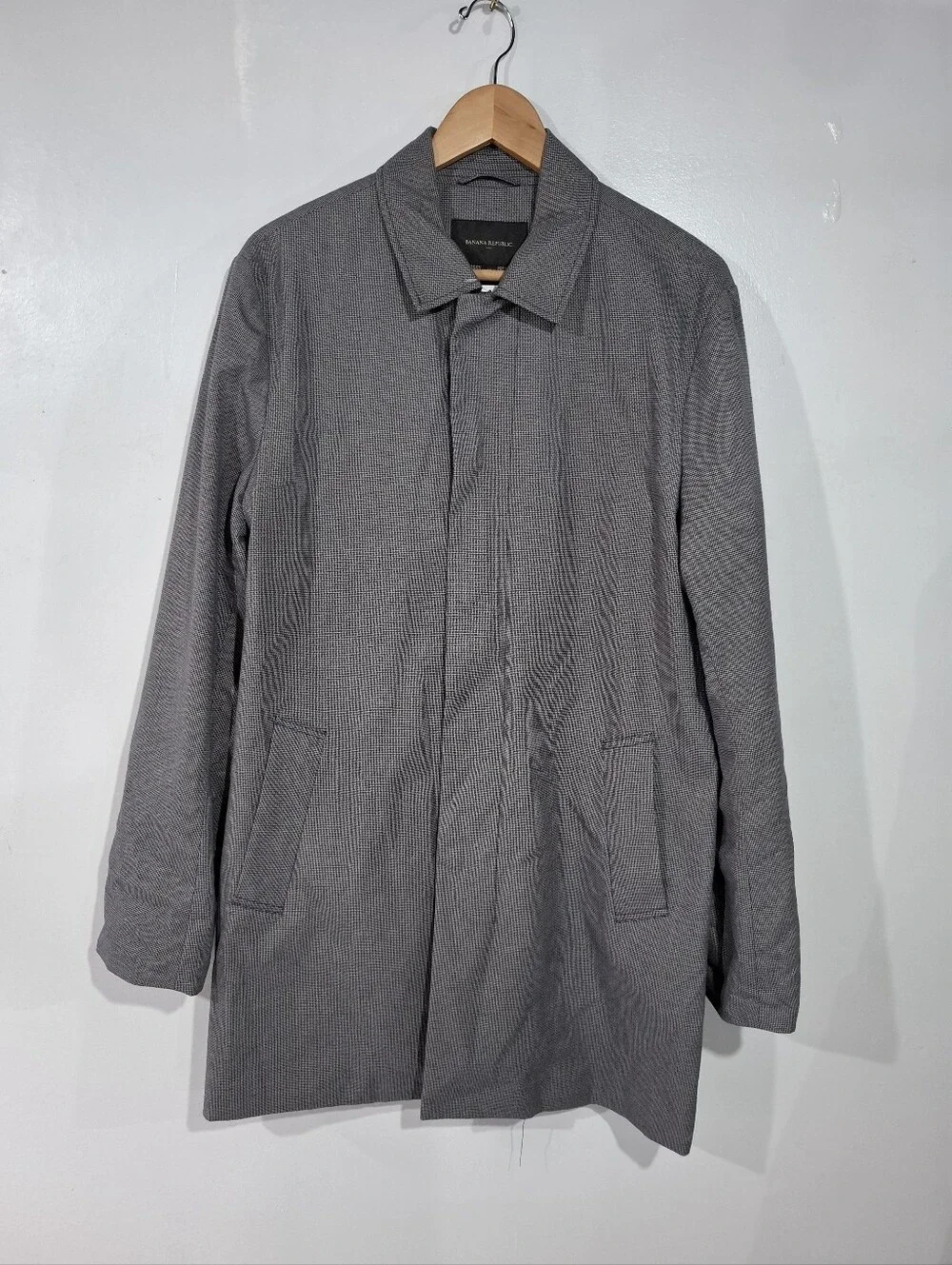 Banana Republic Men's Charcoal Gray Micro-Check Trench Coat Long Cotton Sz M